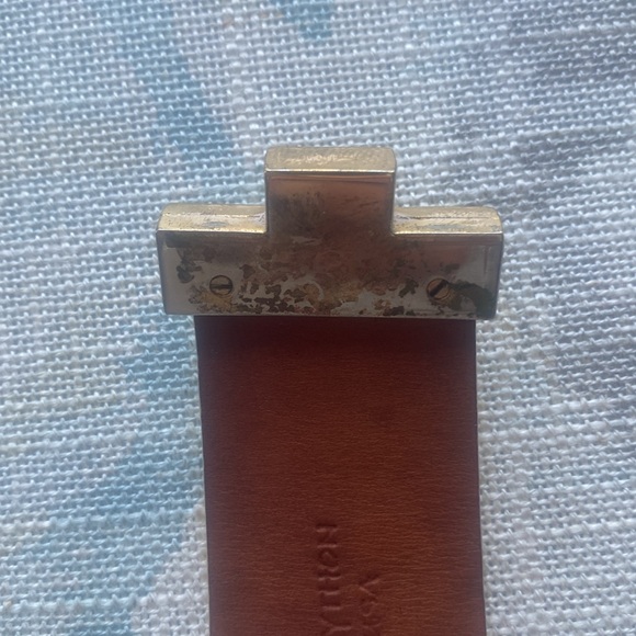 Leighelena wide leather cuff - Picture 10 of 11